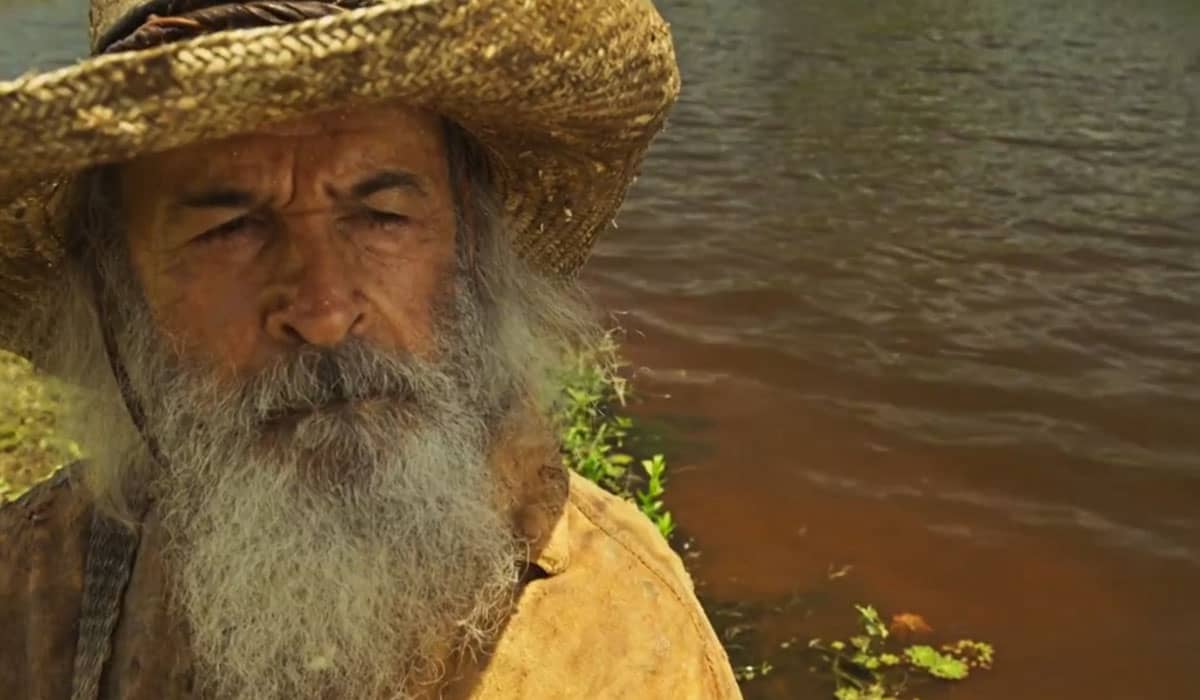 O Velho do Rio assume a forma de sucuri em Pantanal. Foto: Reprodução/Globo