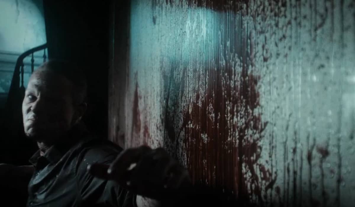 Imagens do trailer de 'Megalomaniac', de Karim Ouelhaj. Foto: Reprodução/XYZ Films e Deadline.