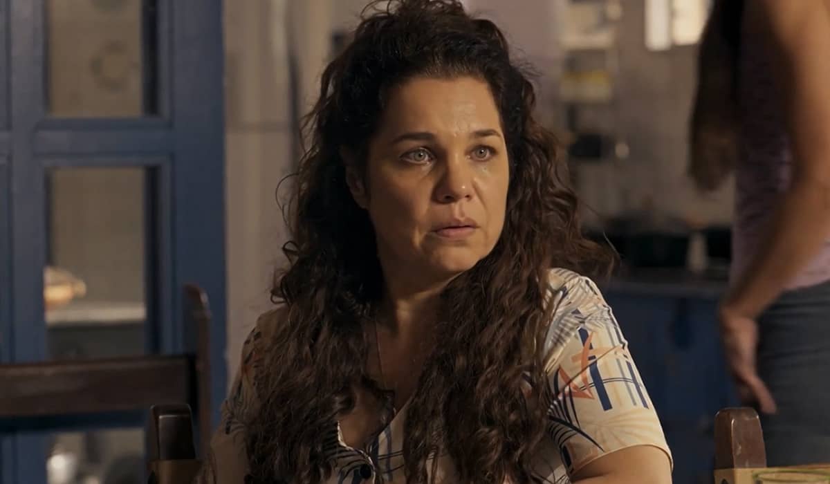 Maria Bruaca vai embora de casa. Fonte: Reprodução/Globo