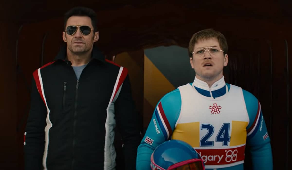 Jackman já contracenou com Egerton em 'Eddie the Eagle', de 2016. Foto: Reprodução/YouTube