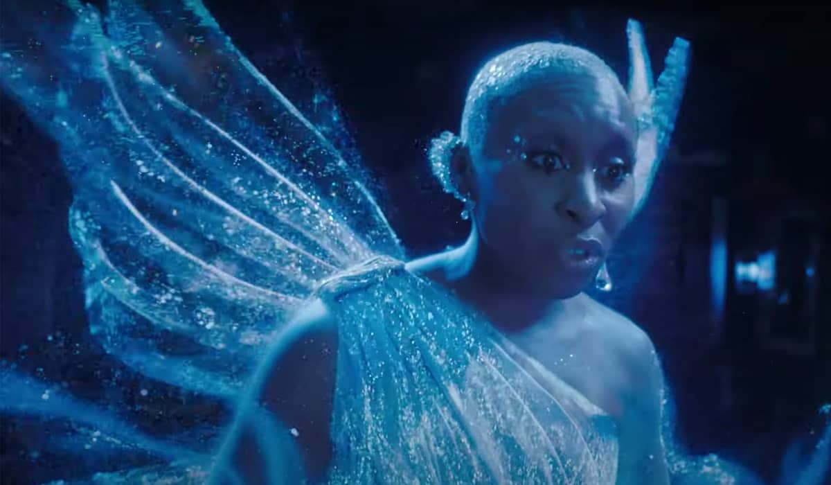 Cynthia Erivo interpreta o clássimo 'When You Wish Upon a Star' da obra original. Foto: Reprodução