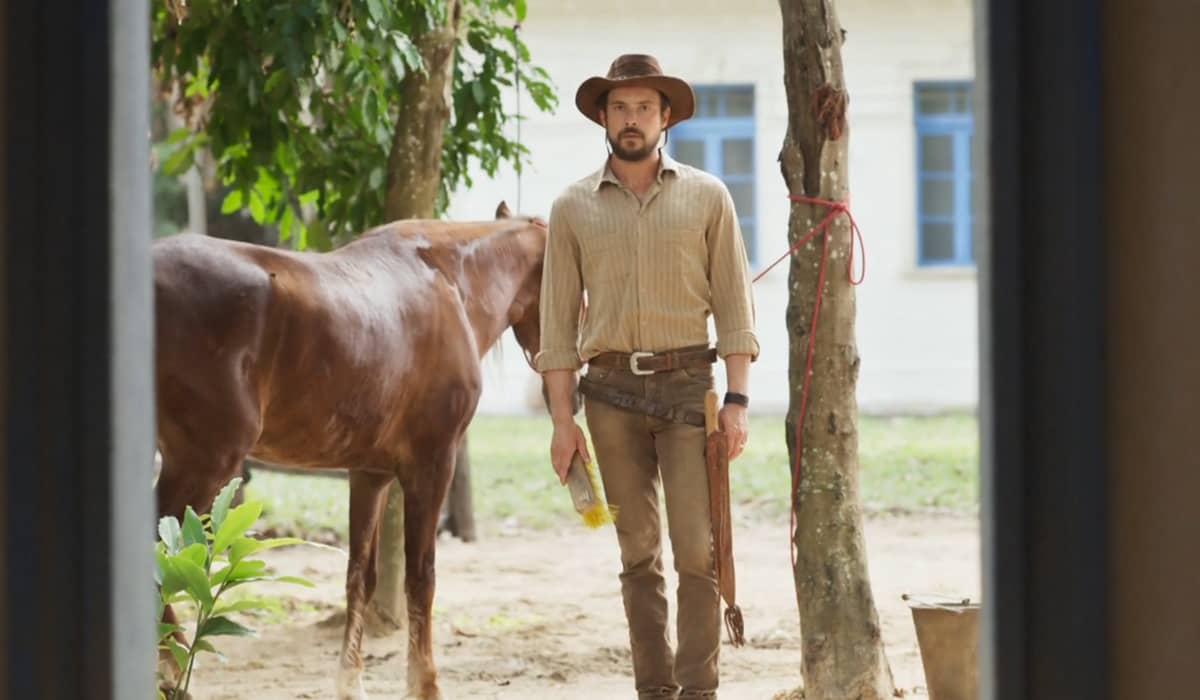 Zé Paulino troca de identidade e busca justiça na novela das seis. Foto: Reprodução/Globo