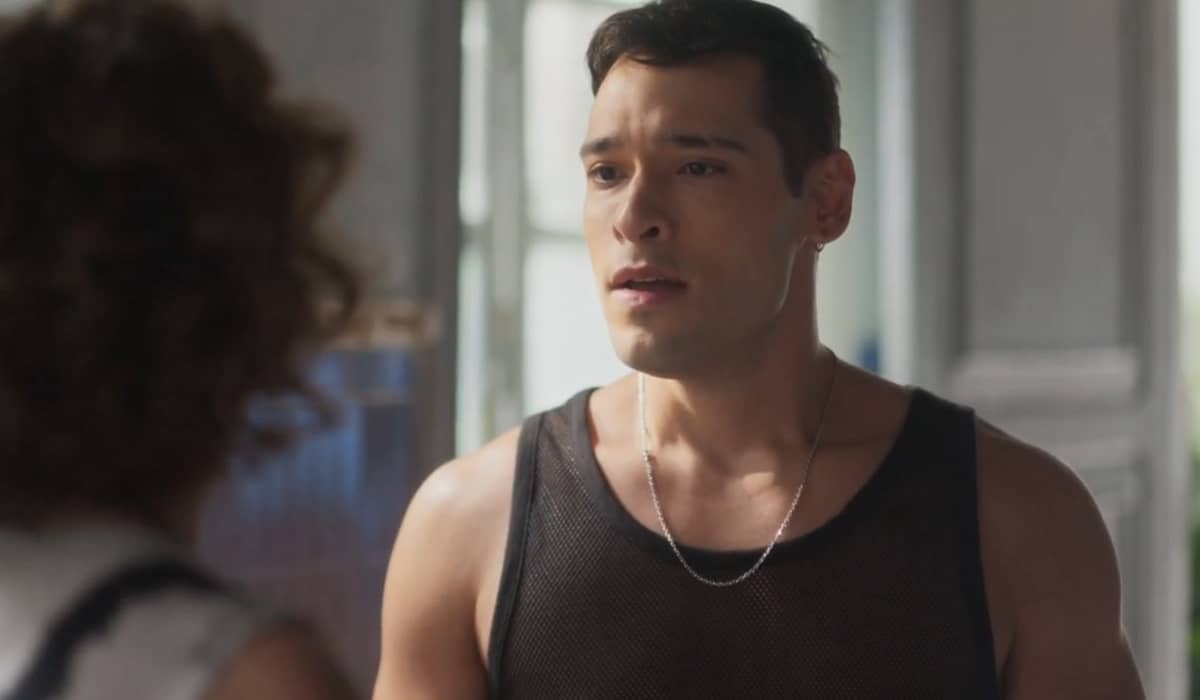 Renan ainda tenta reconquistar Lou na novela das sete. Foto: Reprodução/Globo
