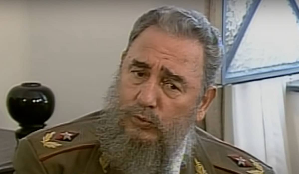 Fidel Castro durante entrevista ao programa 'Roda Viva', da TV Cultura, em 1990. Foto: Reprodução/YouTube.