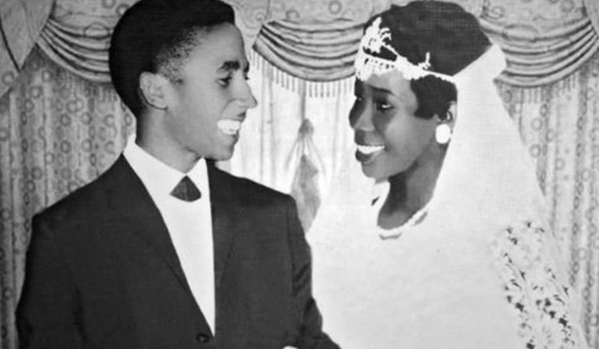 Bob e Rita Marley durante seu casamento em fevereiro de 1966. Foto: Reprodução/YouTube.
