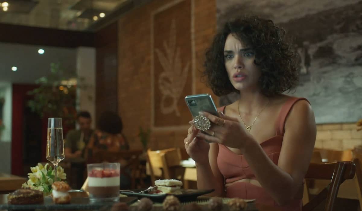 Xaviera fica revoltada com o surgimento de Vanclei em Canta Pedra. Foto: Reprodução/Globo