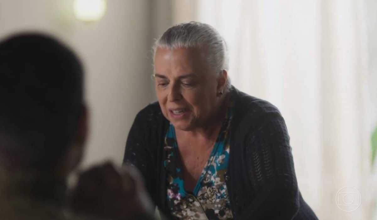 Dagmar será humilhada múltiplas vezes por Regina em Cara e Coragem. Foto: Reprodução/Globo
