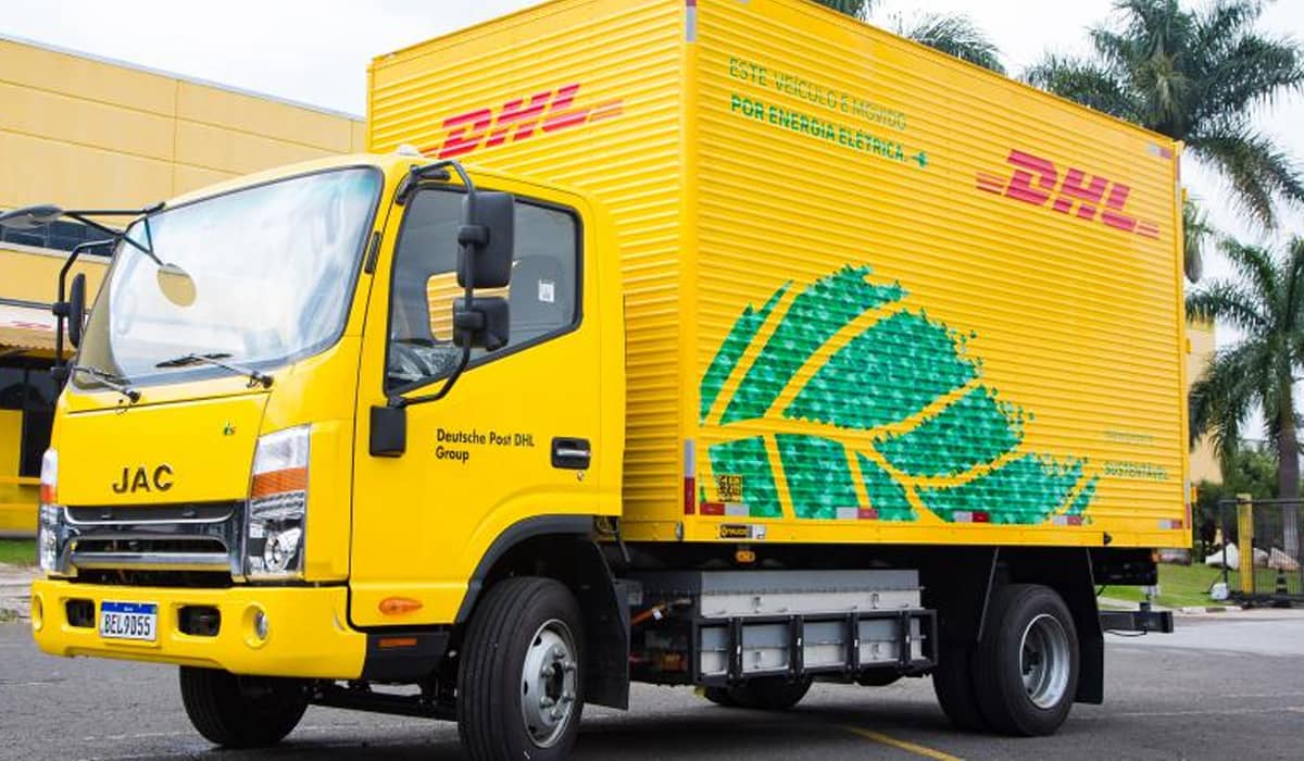 DHL utiliza caminhões elétricos para entregas. Fonte: Divulgação/DHL