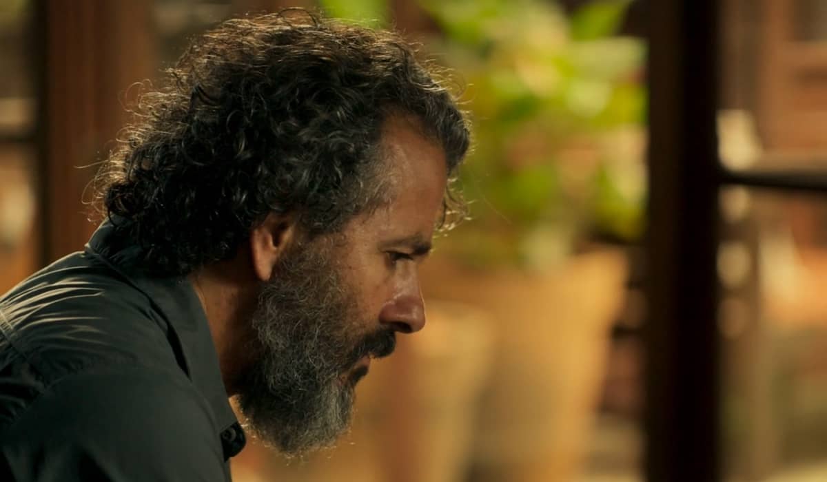 José Leôncio fica indignado com a proposta do grileiro. Foto: Reprodução/Globo