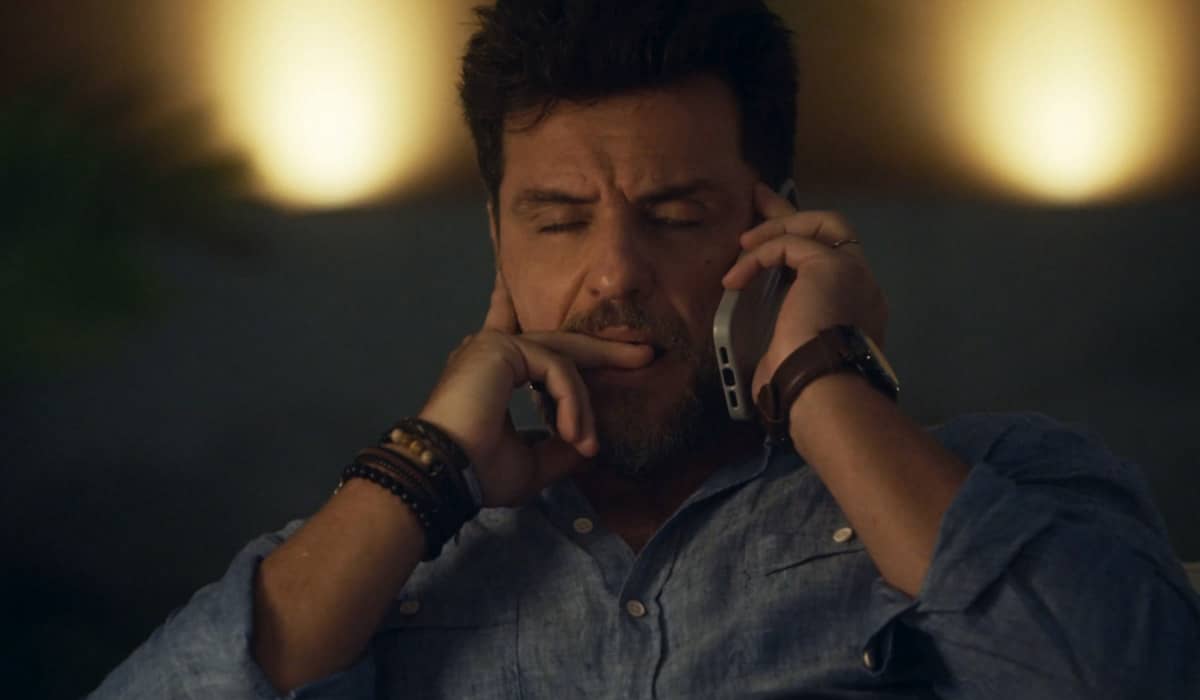 Moretti fica descontrolado após armação de Guida. Foto: Reprodução/Globo