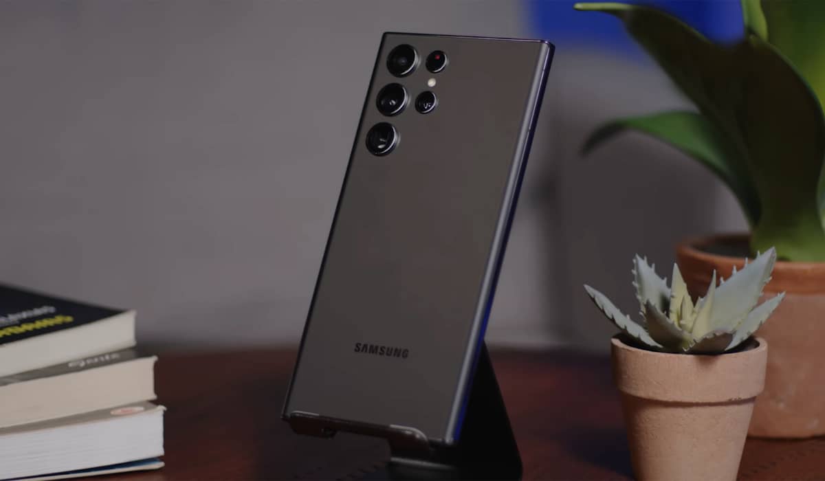 Samsung Galaxy S22 Ultra. Fonte: Reprodução/YouTube