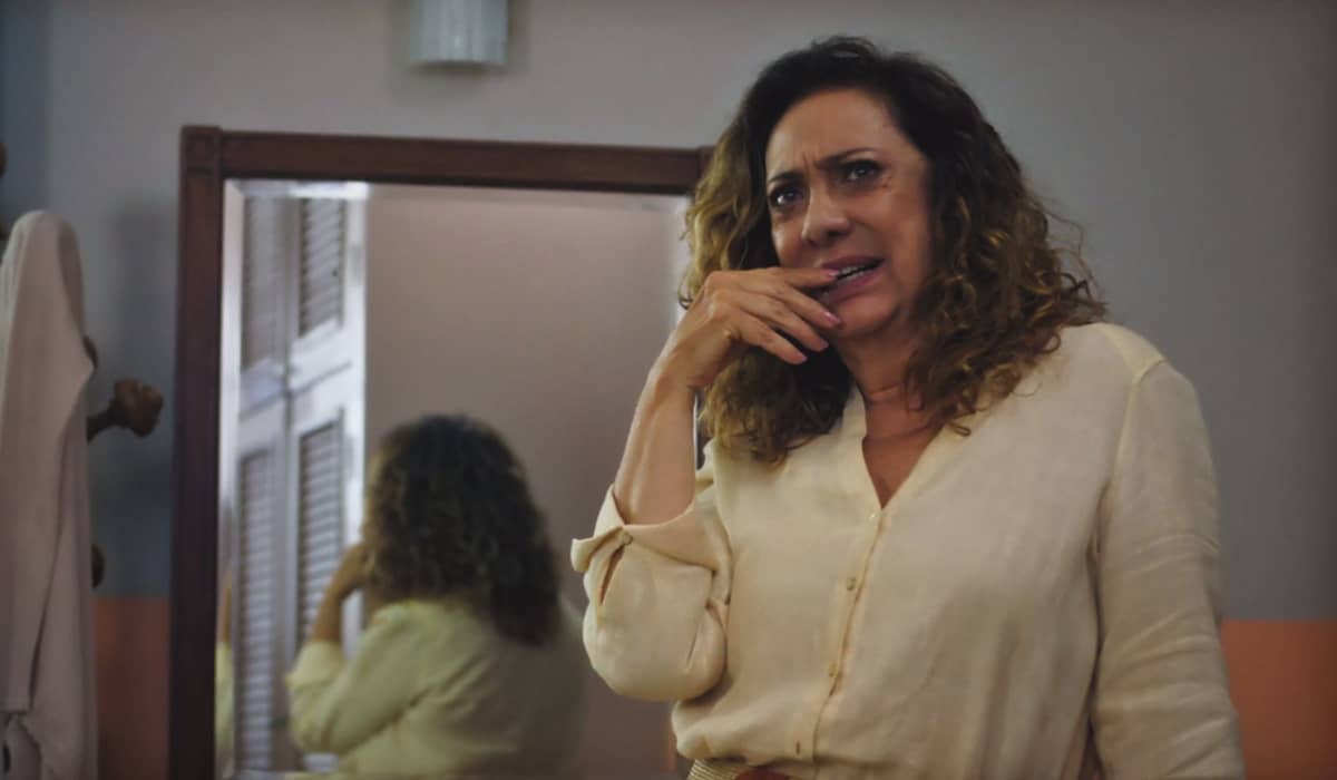 Agatha pode ser desmascarada por Caio. Fonte: Reprodução/Globo