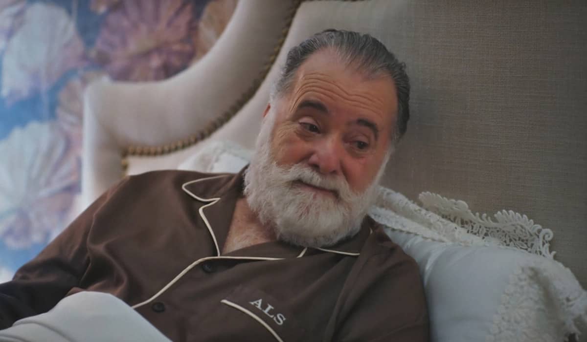 Antônio continua um passo à frente da rival em Terra e Paixão. Foto: Reprodução/Globo
