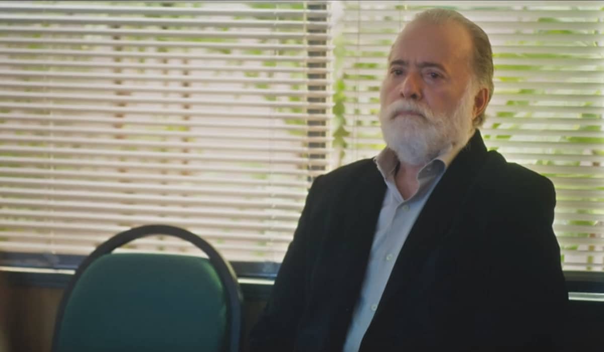 Antônio tenta matar Vinícius após flagra. Fonte: Reprodução/Globo
