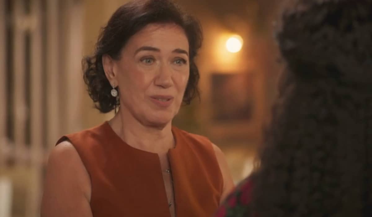 Bebel teme pela segurança de Preciosa. Fonte: Reprodução/Globo