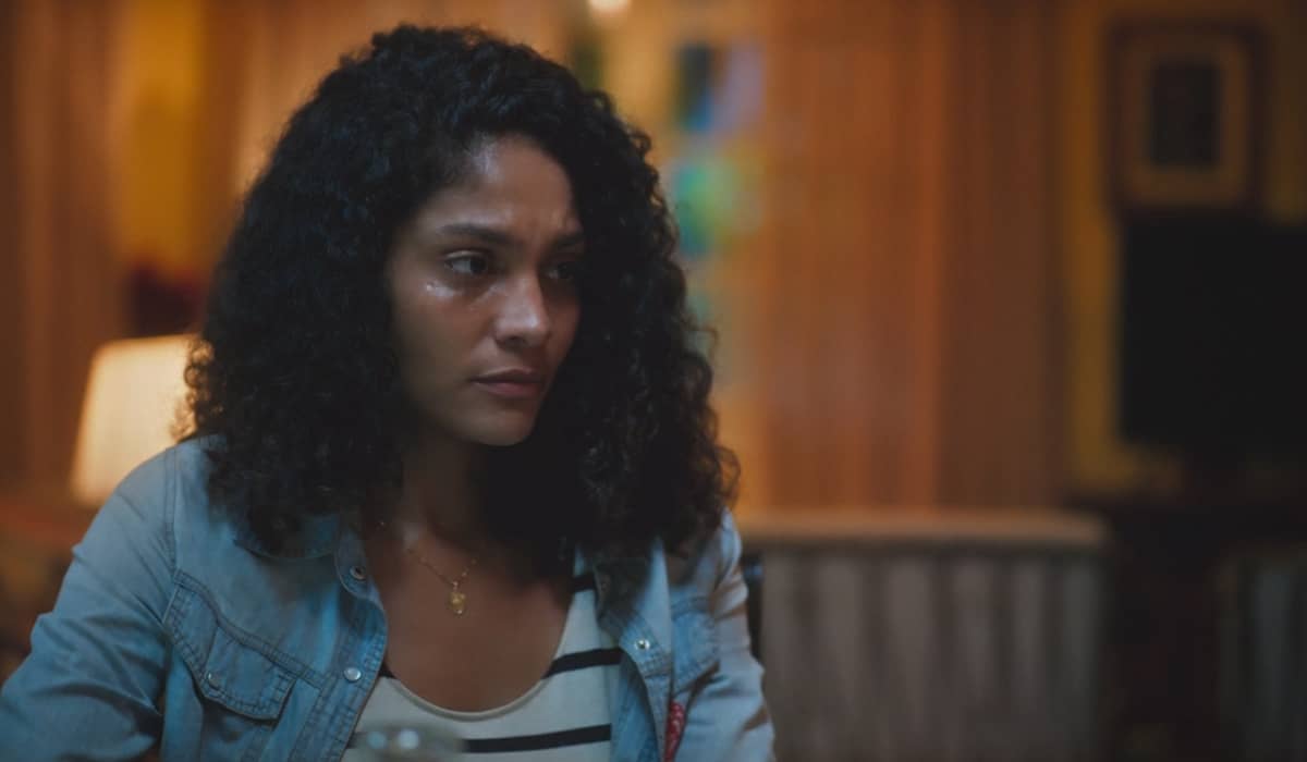 Aline descobre que pode ficar em suas terras. Fonte: Reprodução/Globo