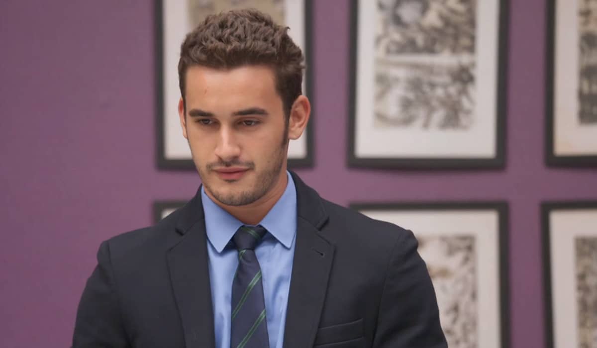 Giovanni pede para Jonas substituí-lo na empresa. Fonte: Reprodução/Globo