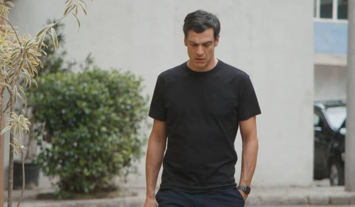 Jonas fica em situação delicada na novela das seis. Foto: Reprodução/Globo