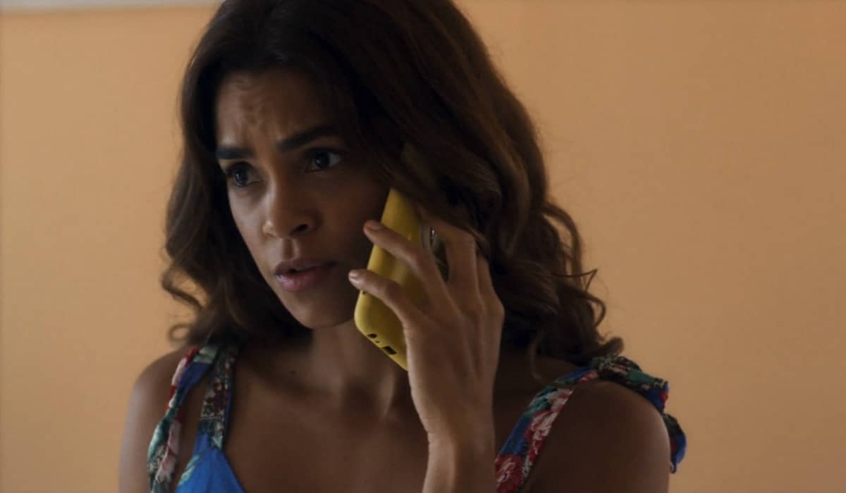 Brisa demora para descobrir que Oto está namorando. Foto: Reprodução/Globo