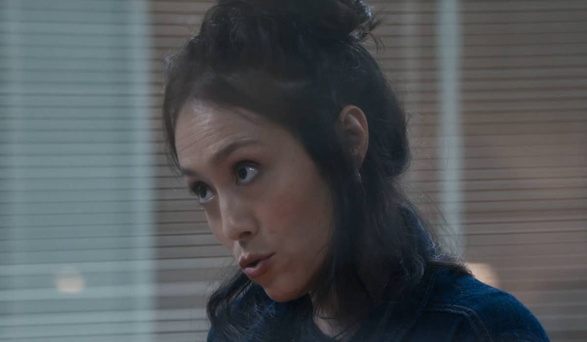 Yone consegue recuperar o inquérito de Brisa. Foto: Reprodução/Globo