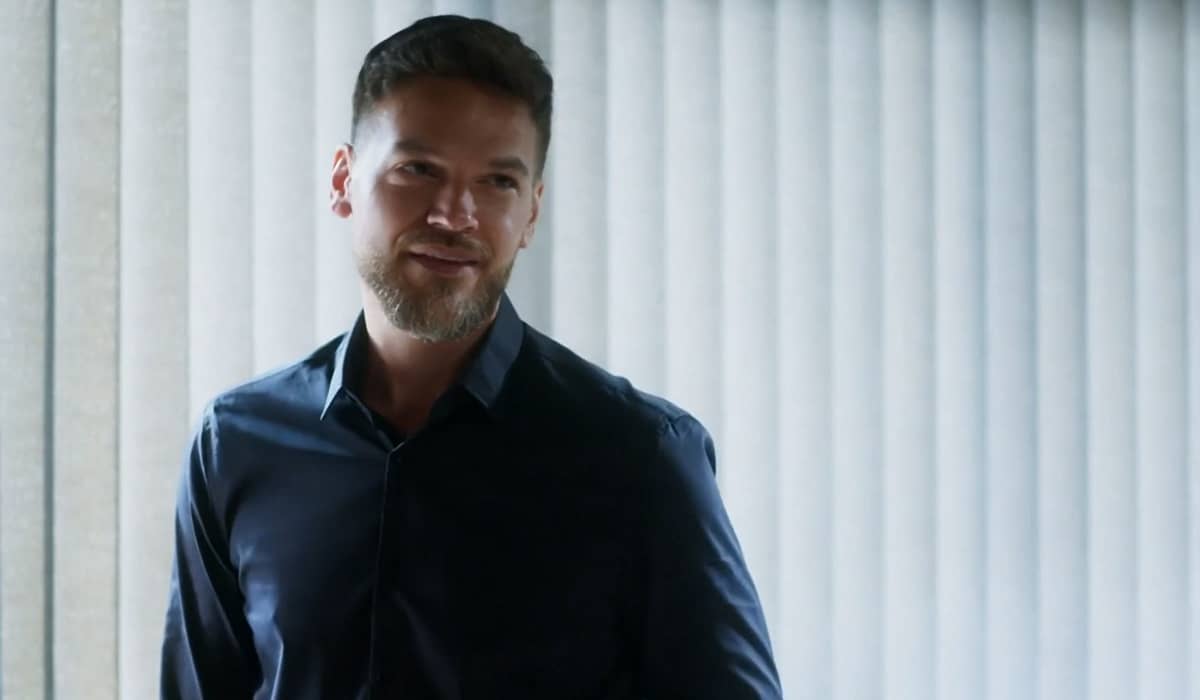 Theo não consegue acabar a parceria com Orfeu. Fonte: Reprodução/Globo