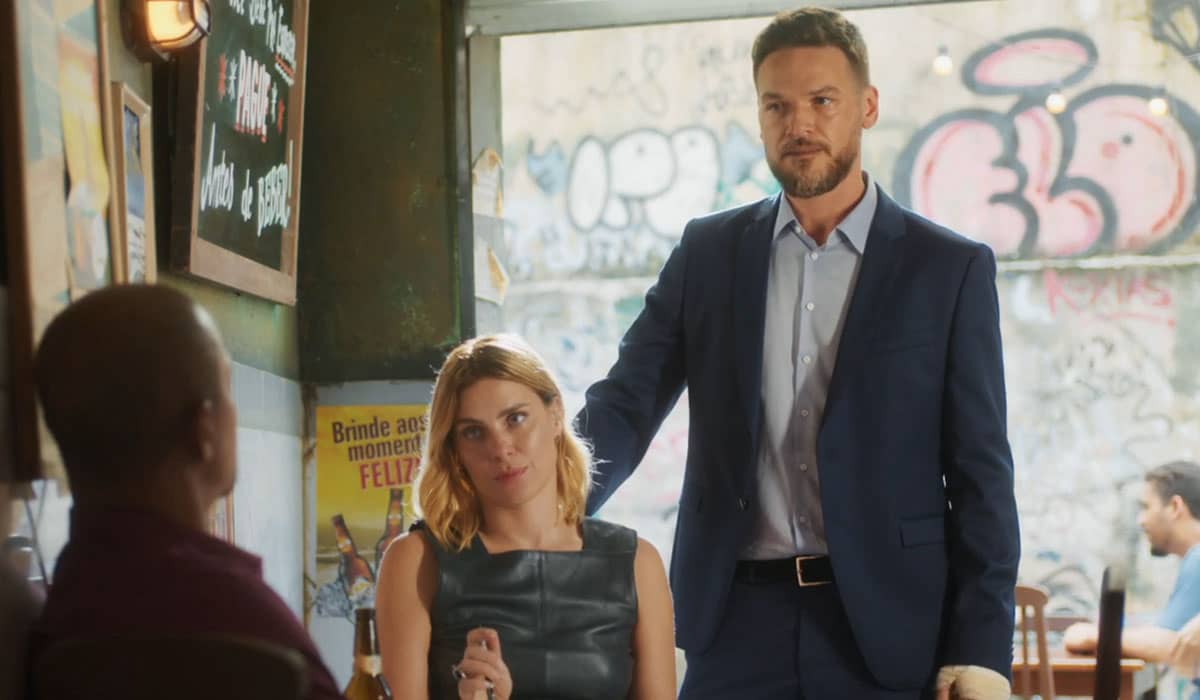 Lumiar e Theo estão muito mais próximos na novela das sete. Foto: Reprodução/Globo