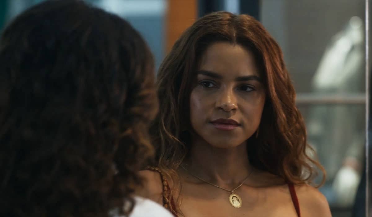 Brisa volta a receber apoio de Oto no final de Travessia. Foto: Reprodução/Globo