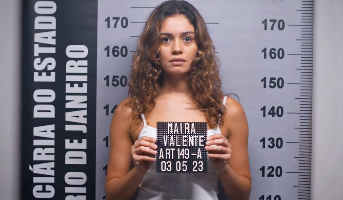 Maíra foi presa por tráfico humano. Fonte: Reprodução/Globo