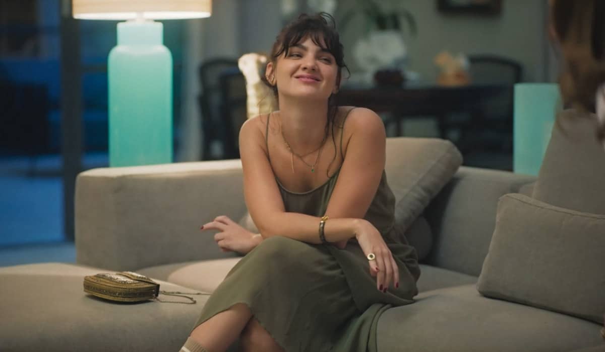 Petra conseguirá mais remédios na novela das nove. Foto: Reprodução/Globo