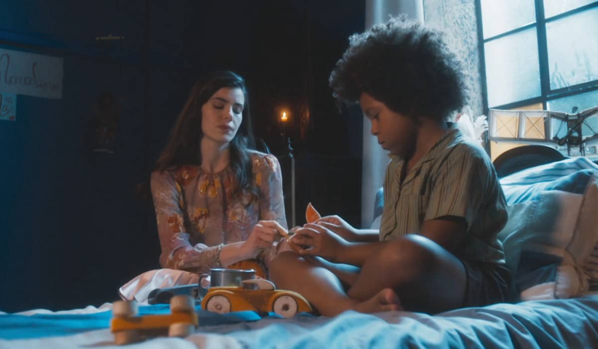 Marê ainda não sabe que é mãe de Marcelino na novela das seis. Foto: Reprodução/Globo