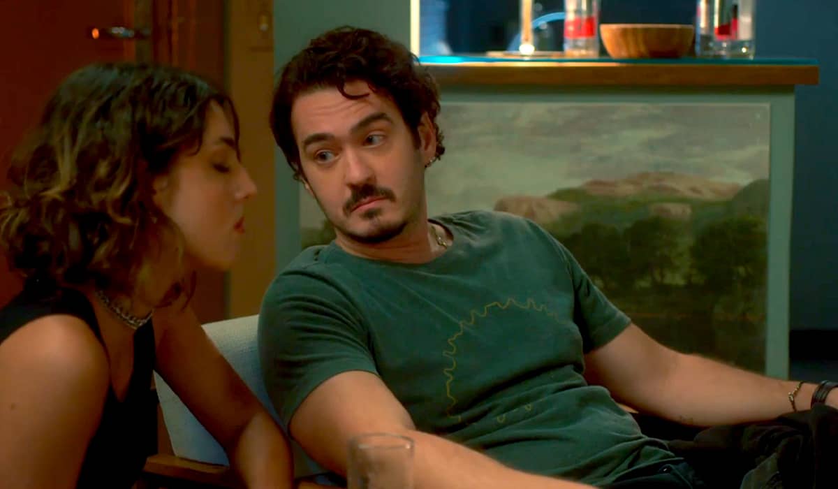 Simas termina o namoro com Bia. Fonte: Reprodução/Globo