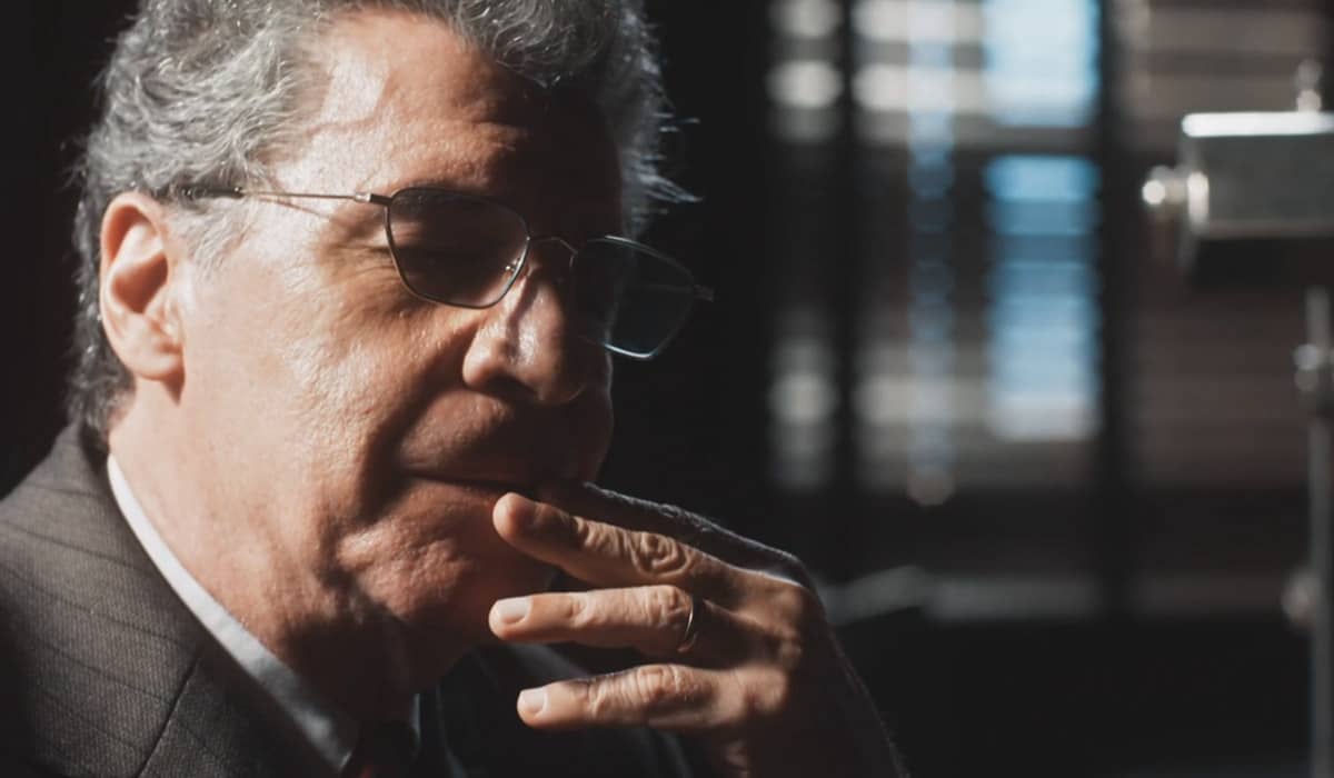 Anselmo ainda pretende infernizar a ex-amante na novela Amor Perfeito. Foto: Reprodução/Globo