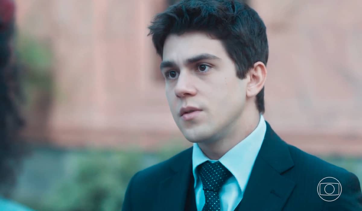 Júlio alerta sobre a vantagem de Gilda. Fonte: Reprodução/Globo