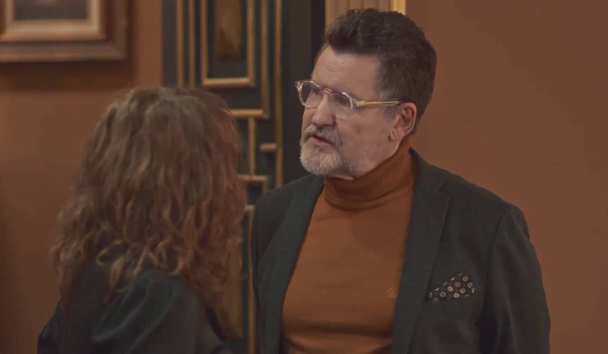 Stuart irá encontrar oportunidade para roubar a casa de Sol. Fonte: Reprodução/Globo