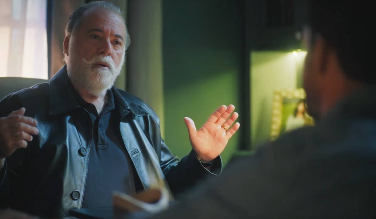 Antônio garante um ligeiro auxílio do filho nos próximos capítulos. Foto: Reprodução/Globo