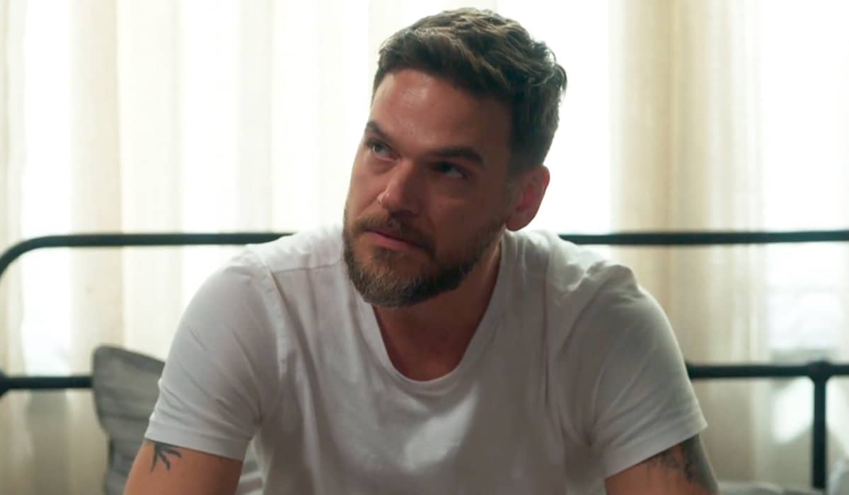 Theo obriga Sol a terminar o namoro com Ben. Fonte: Reprodução/Globo