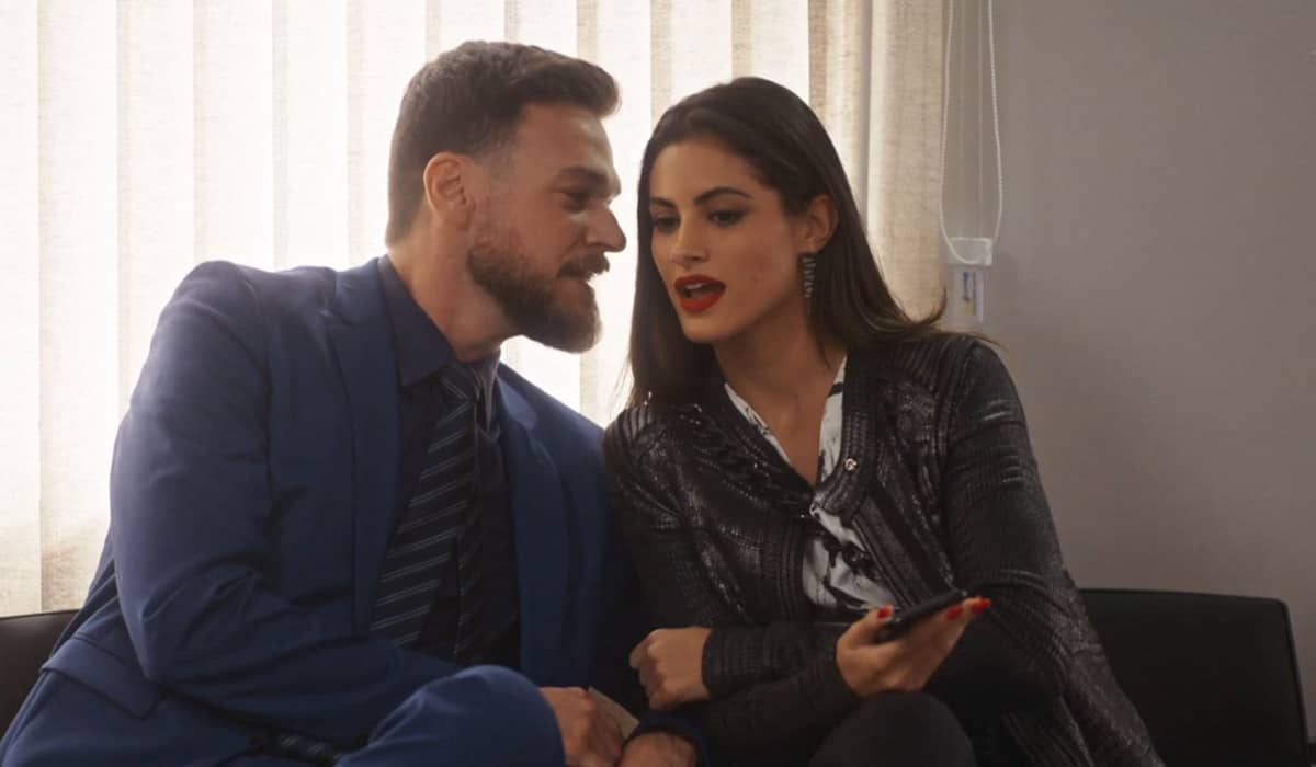 Theo e Érika viram cúmplices em Vai na Fé. Foto: Reprodução/Globo