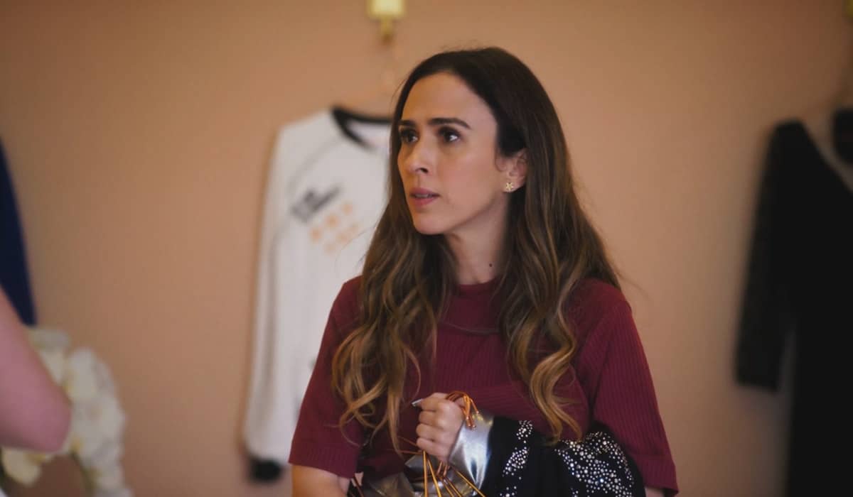 Anely fica descuidada em Terra e Paixão. Foto: Reprodução/Globo