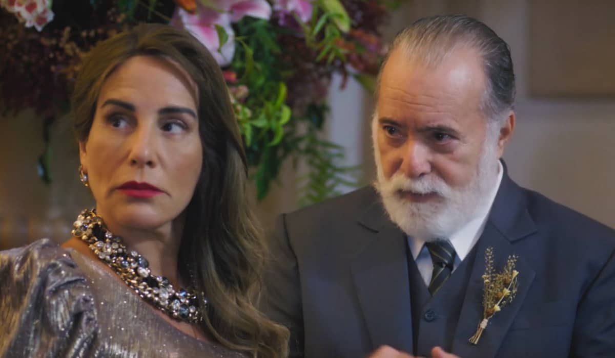 Irene e Antônio enfrentam perrengue por causa de Agatha em Terra e Paixão. Foto: Reprodução/Globo