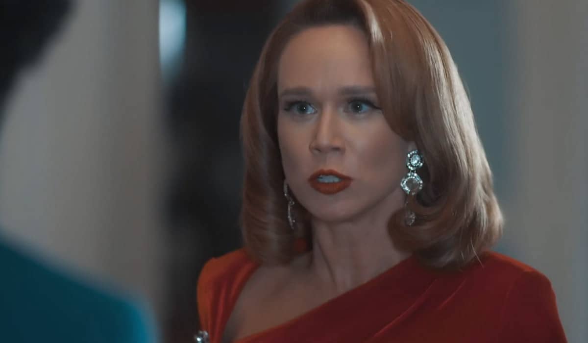 Gilda começa a ser desmascarada em Amor Perfeito. Foto: Reprodução/Globo