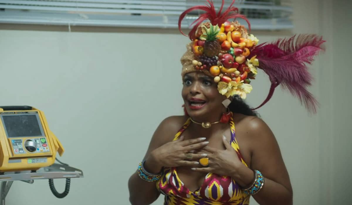 Apesar da decadência, Rejane terá uma chance de voltar aos holofotes em Fuzuê. Foto: Reprodução/Globo