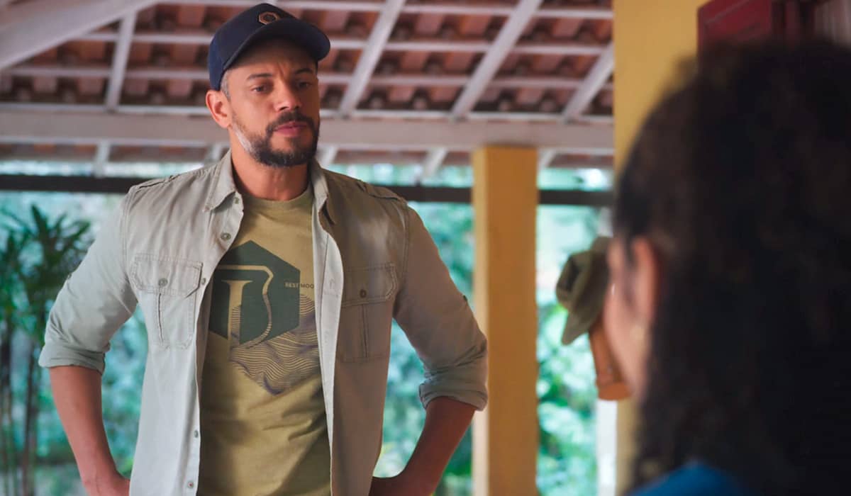 Jonatas planeja acabar com relacionamento entre Aline e Caio. Fonte: Reprodução/Globo