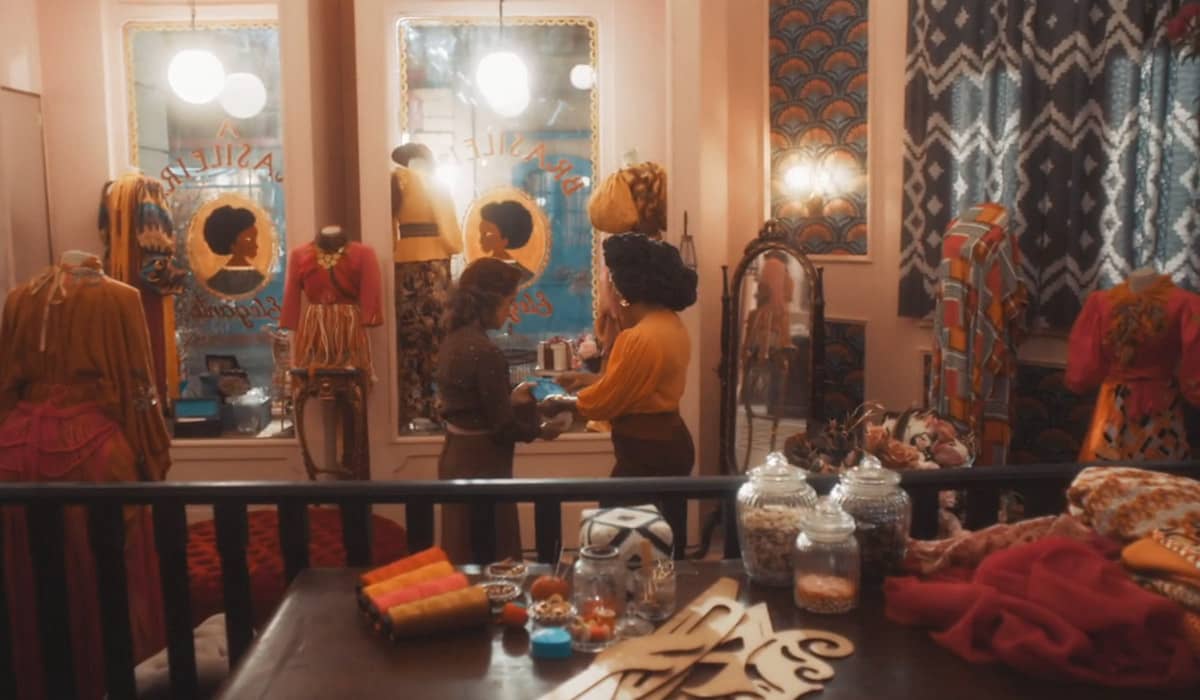 Elza tenta se reerguer na loja de Wanda em Amor Perfeito. Foto: Reprodução/Globo