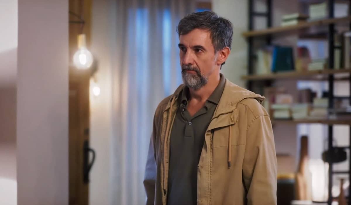 Ademir investiga a morte de Daniel. Fonte: Reprodução/Globo