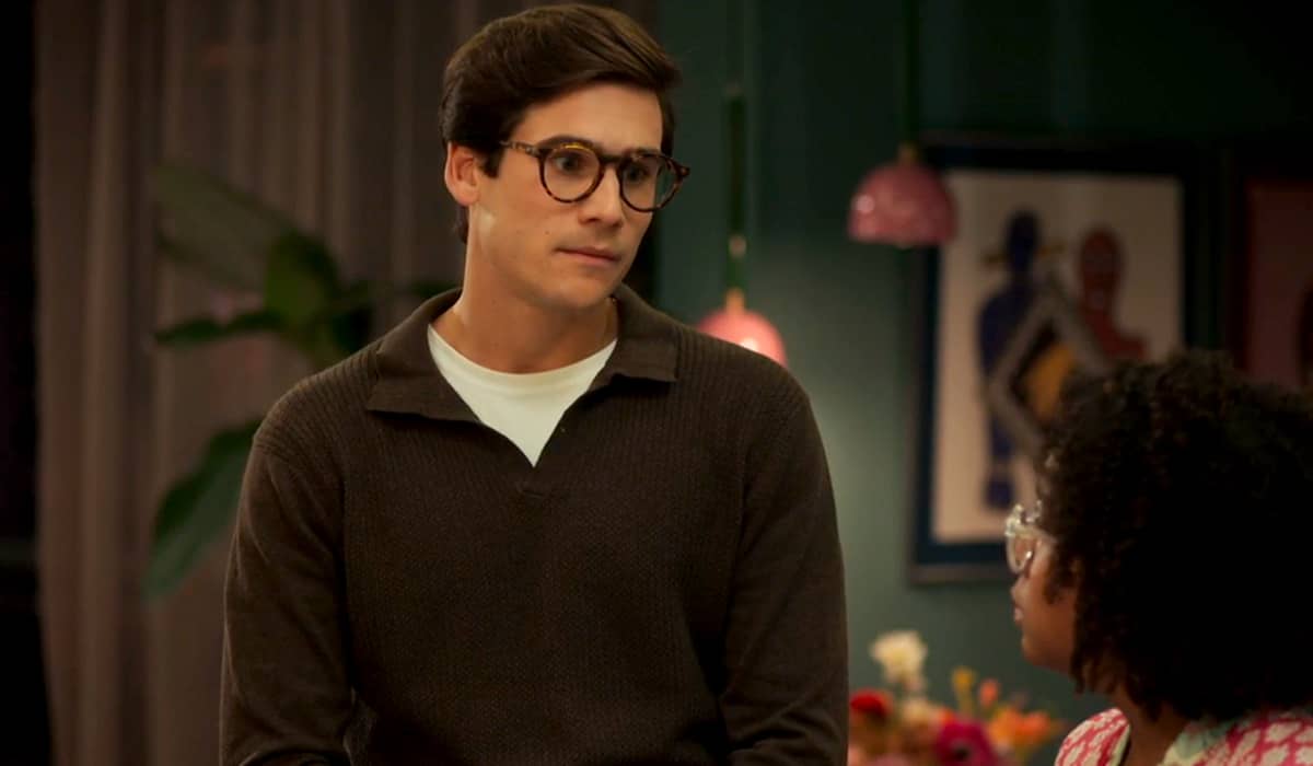 Miguel fica chocado com notícia sobre Luna. Fonte: Reprodução/Globo