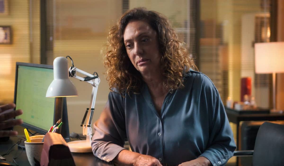 Agatha planeja arrancar o dinheiro de Antônio. Fonte: Reprodução/Globo
