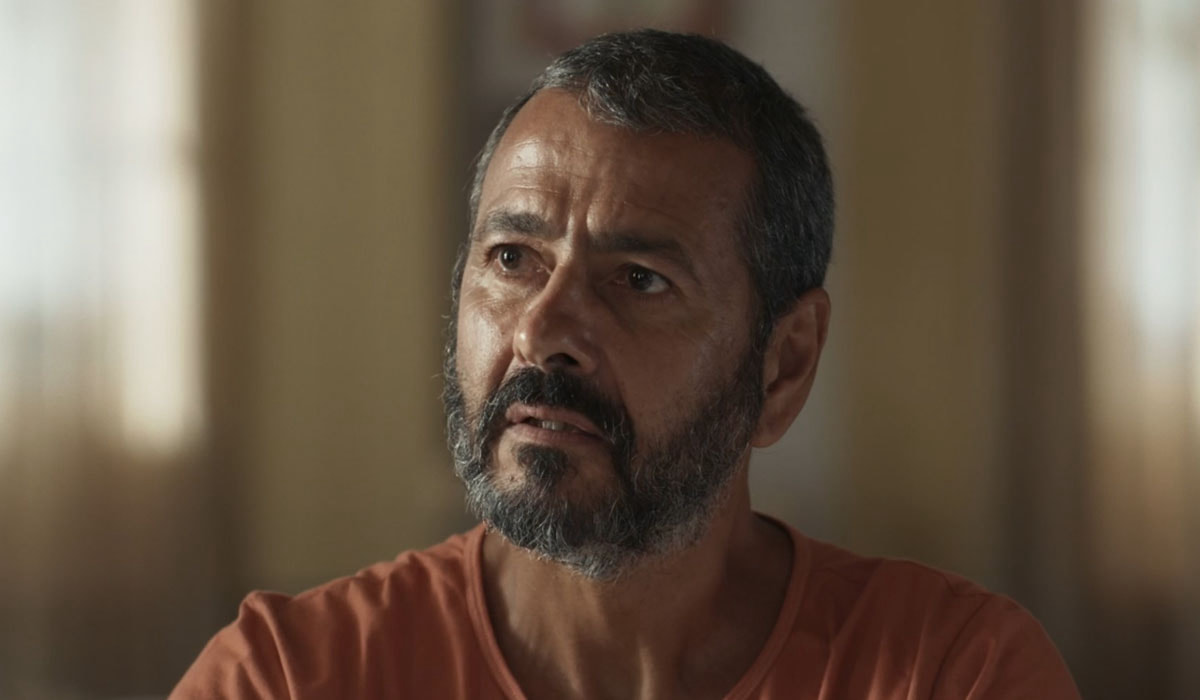 José Inocêncio fica indignado com a atitude do filho. Foto: Reprodução/Globo