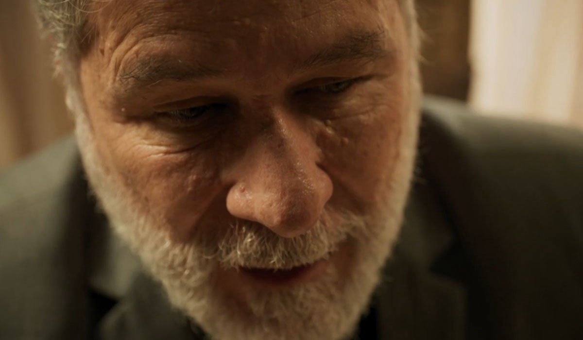 César consegue desestabilizar Nero completamente em Fuzuê. Foto: Reprodução/Globo